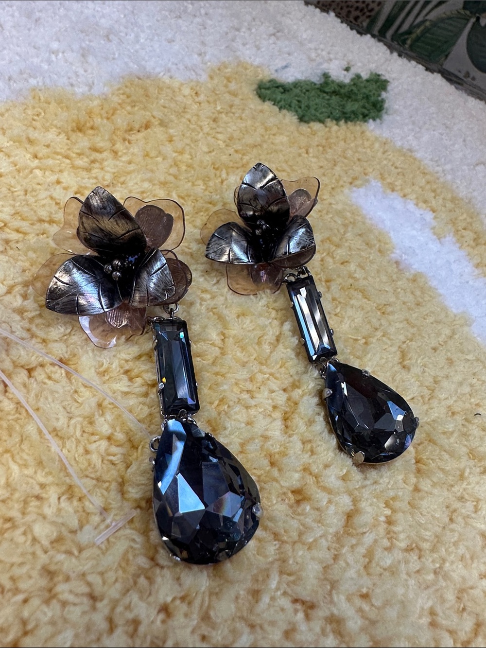 Tory Burch Floral Drop Crystal Earrings - Black
